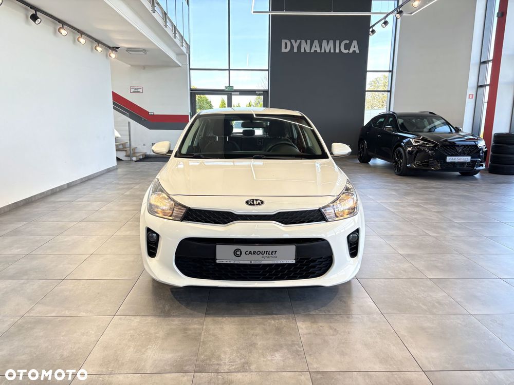 Kia Rio - 4