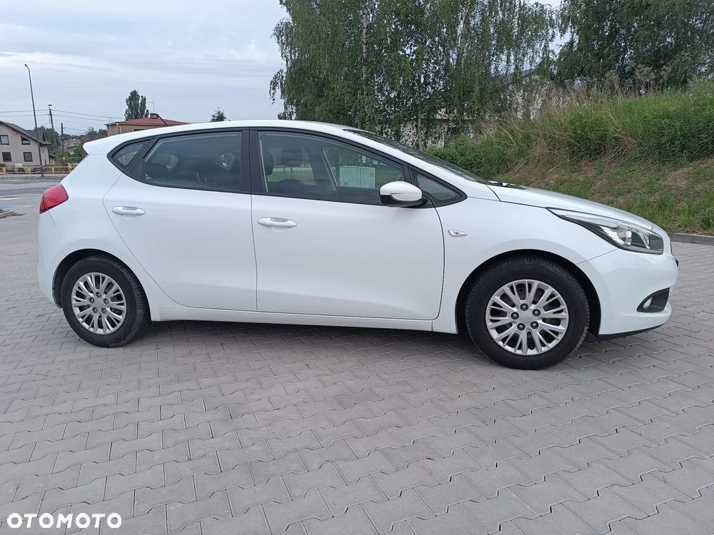 Kia Ceed 1.4 CVVT Vision - 11