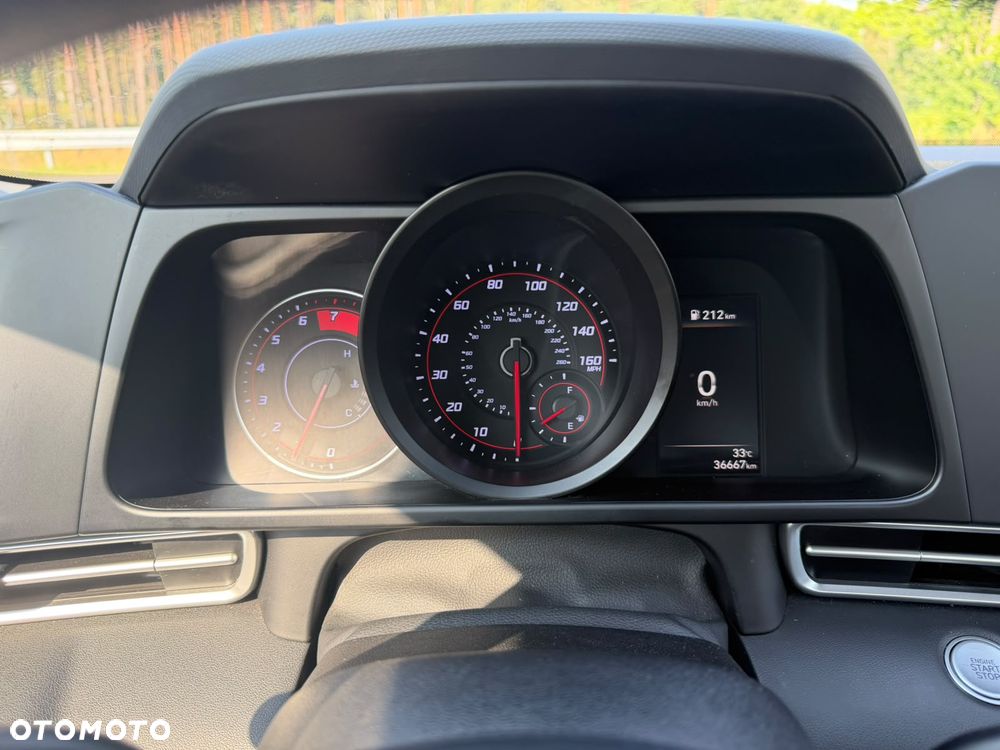 Hyundai Elantra - 18
