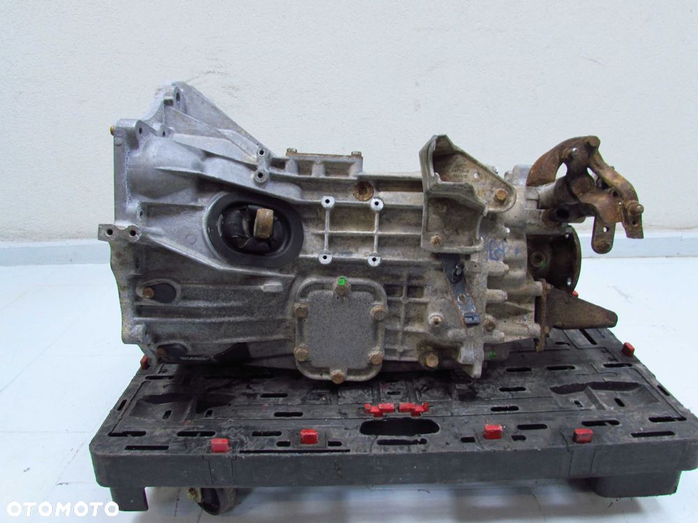 IVECO DAILY IV LIFT 35C 50C 11-14 2.3 SKRZYNIA BIEGOW 5 2830.5 8872841 245tkm - 2