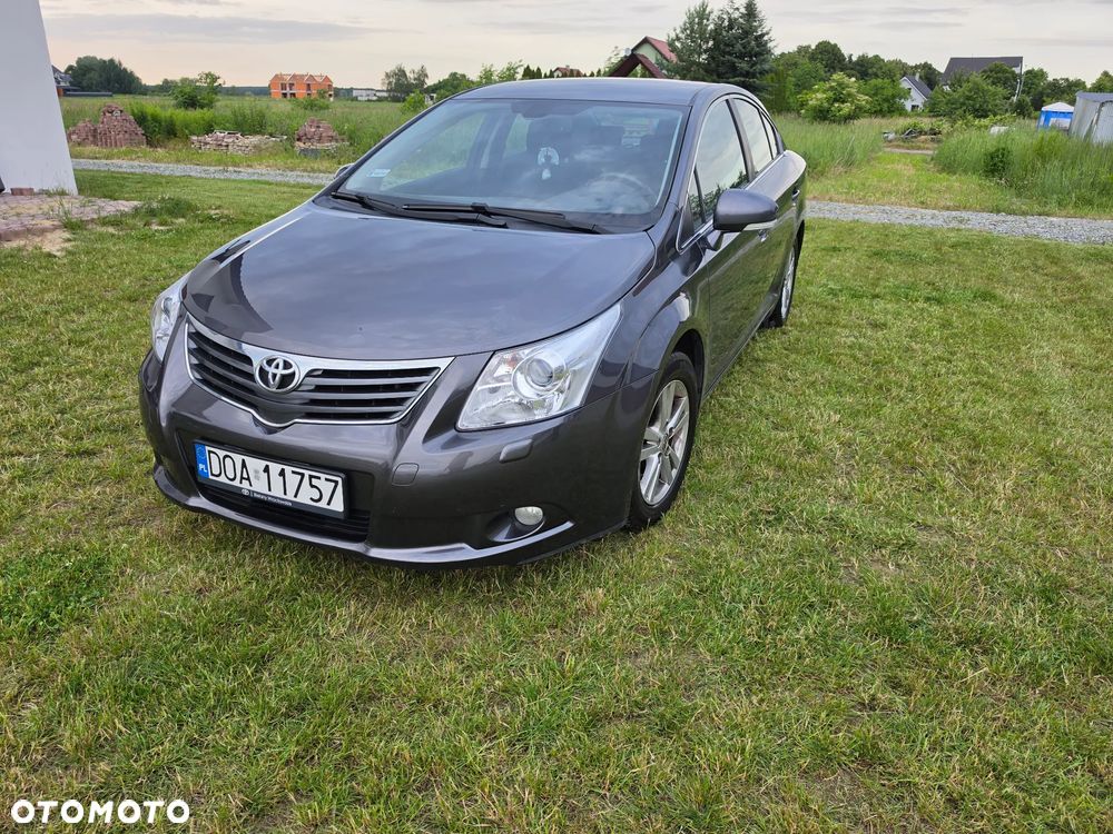 Toyota Avensis 2.0 D-4D Sol - 1