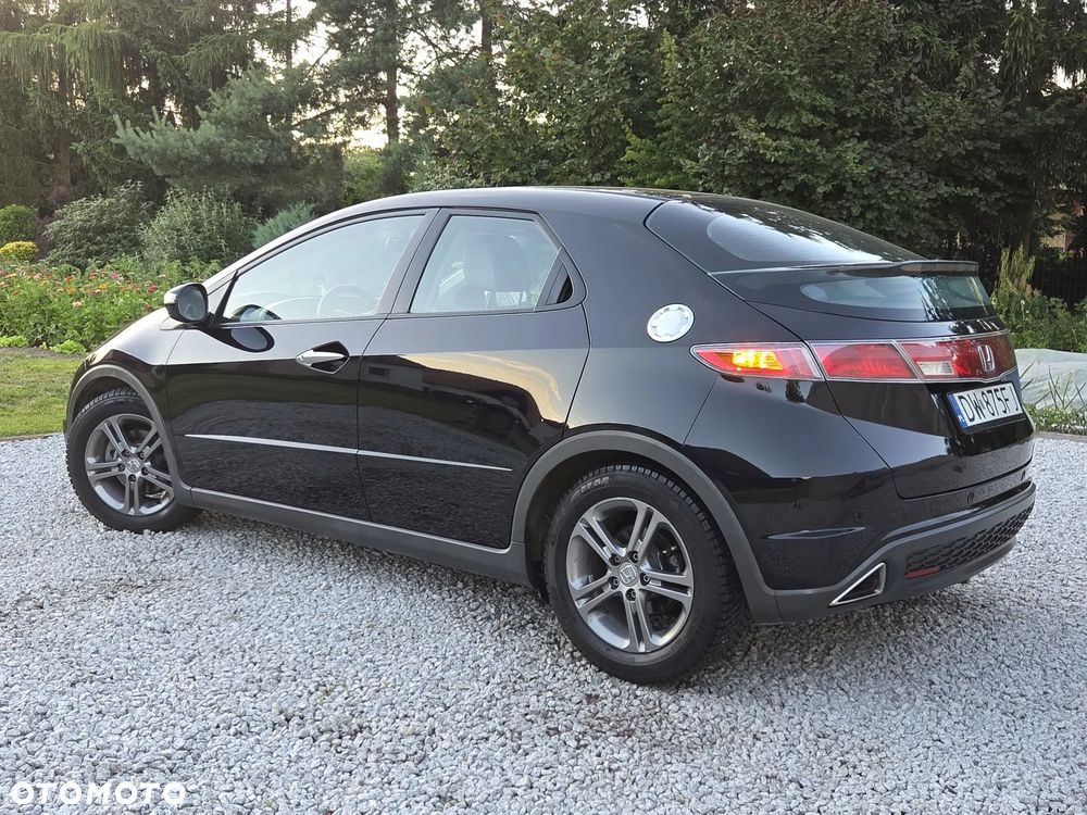 Honda Civic 1.8 Comfort - 3