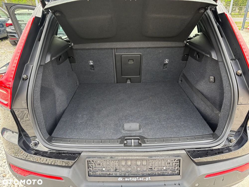 Volvo XC 40 D3 Momentum Pro - 25