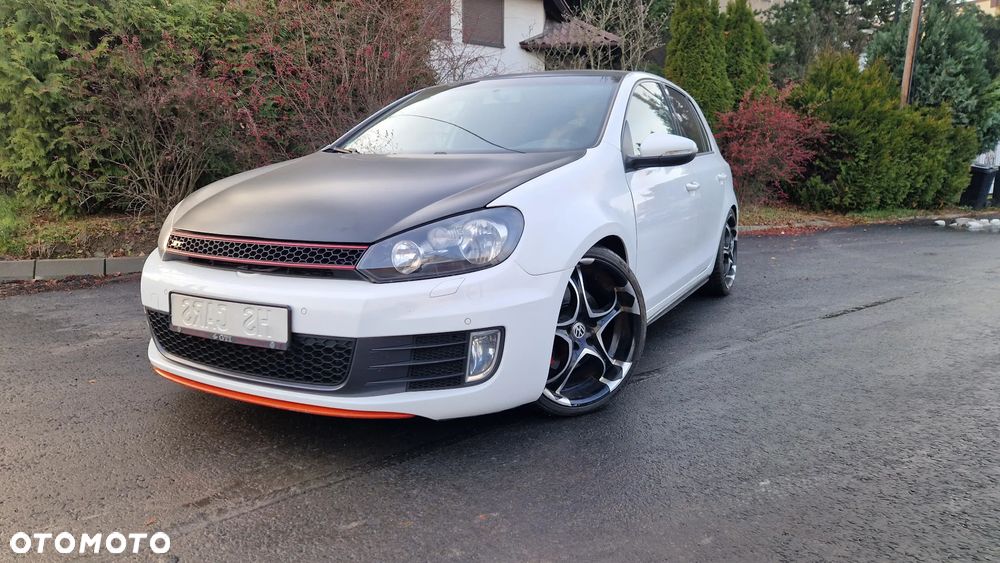 Volkswagen Golf 2.0 TSI GTI - 2