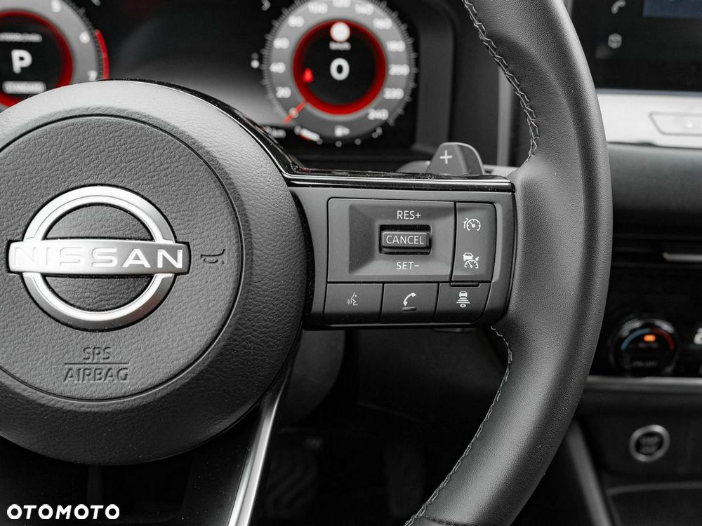 Nissan Qashqai 1.3 DIG-T 4x4 MHEV Xtronic N-Connecta - 18