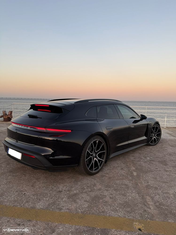 Porsche Taycan Sport Turismo Black Edition - 6