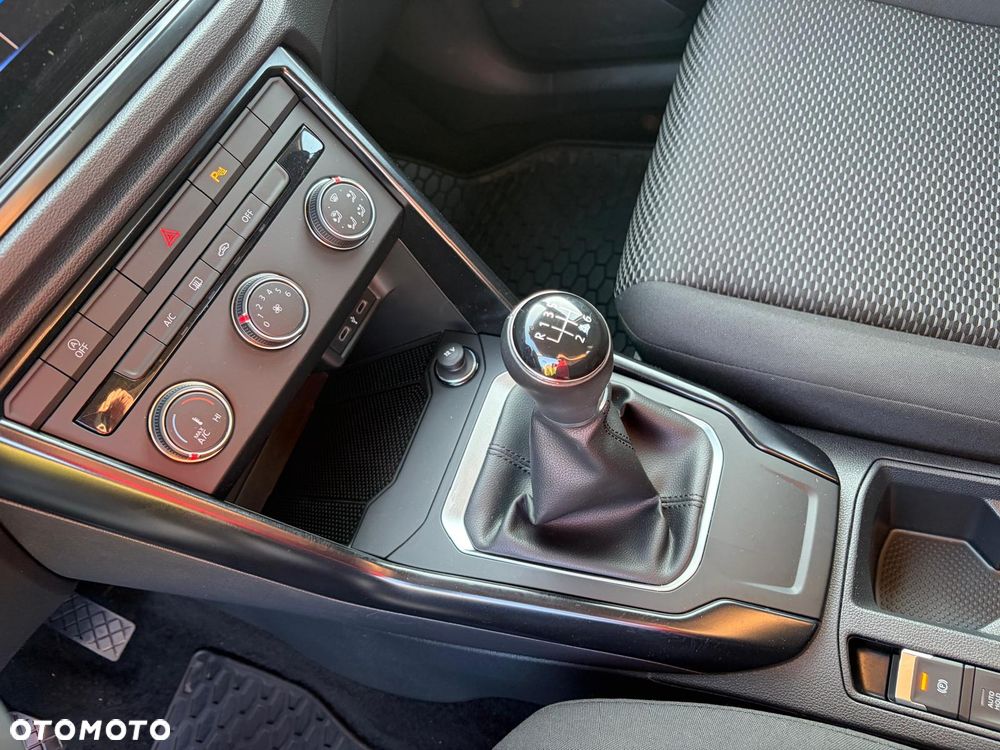 Volkswagen T-Roc 1.0 TSI - 22