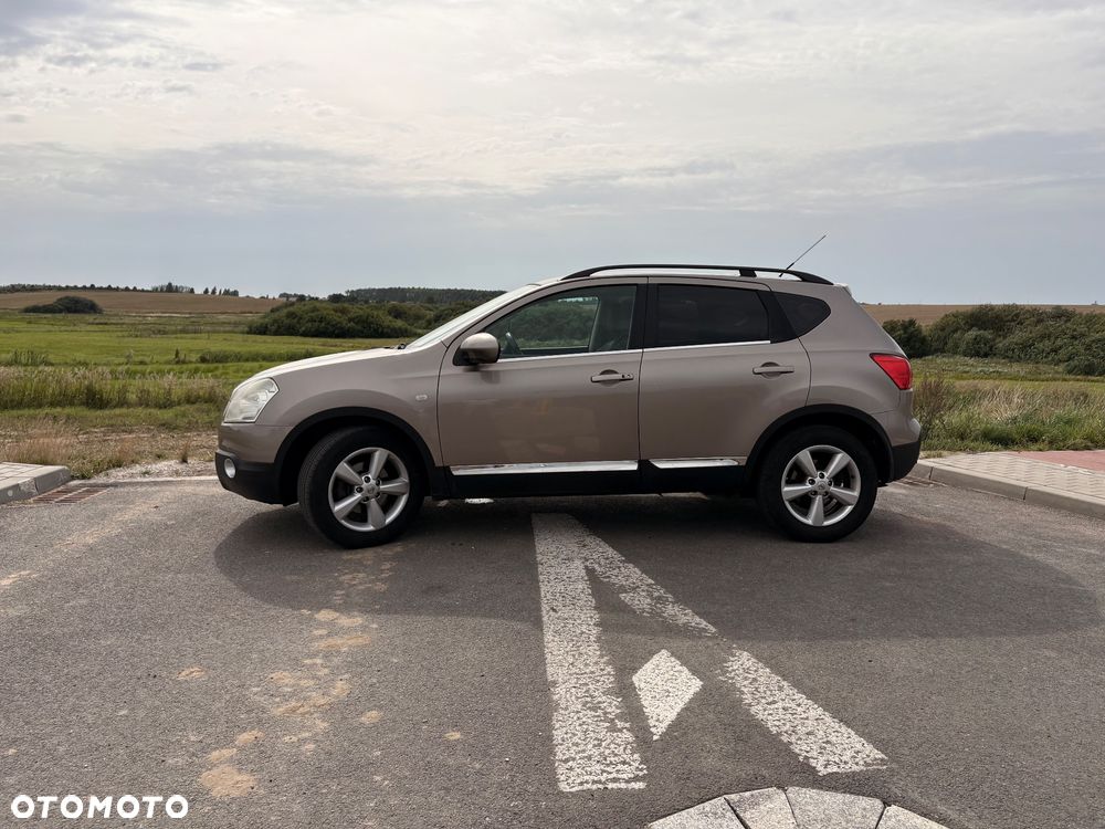 Nissan Qashqai 2.0 4x4 Tekna Premium CVT - 5