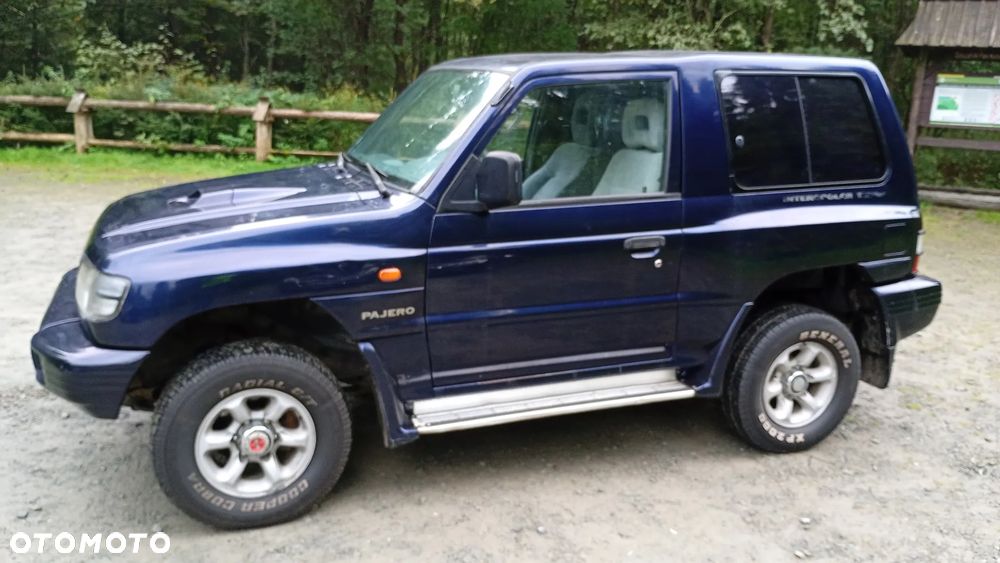 Mitsubishi Pajero 2.5 TD GL - 16