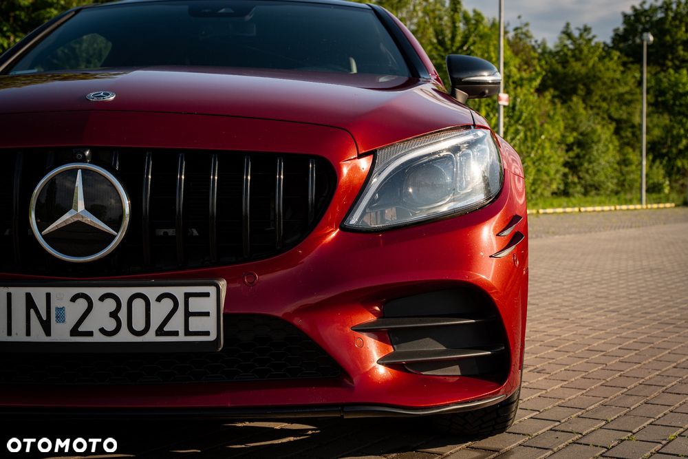 Mercedes-Benz Klasa C 300 d 4Matic 9G-TRONIC AMG Line - 8