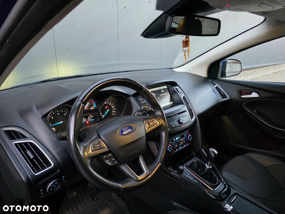 Ford Focus 1.5 TDCi DPF Start-Stopp-System Titanium - 15