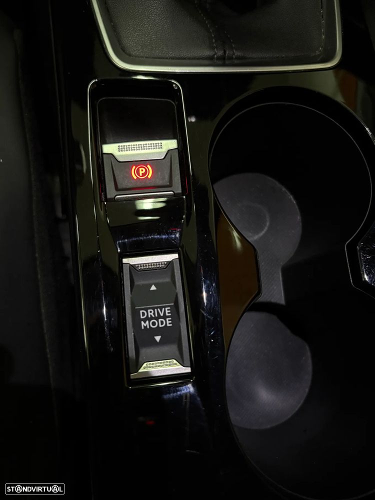 Peugeot 2008 PureTech 130 Allure Pack - 23