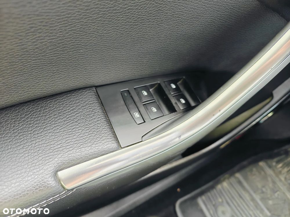 Opel Astra 2.0 CDTI DPF Cosmo - 24