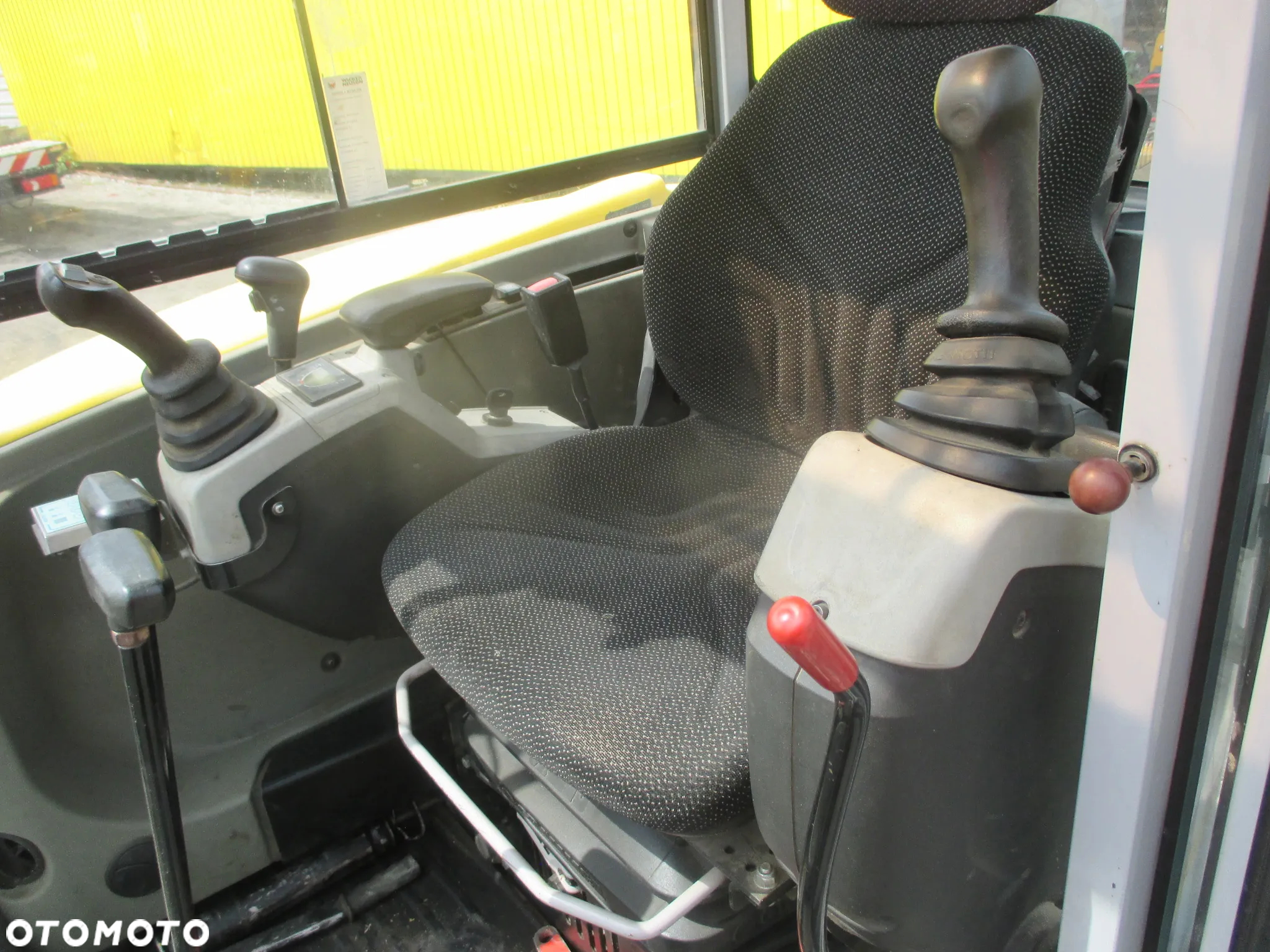 Wacker Neuson EZ38 - 13