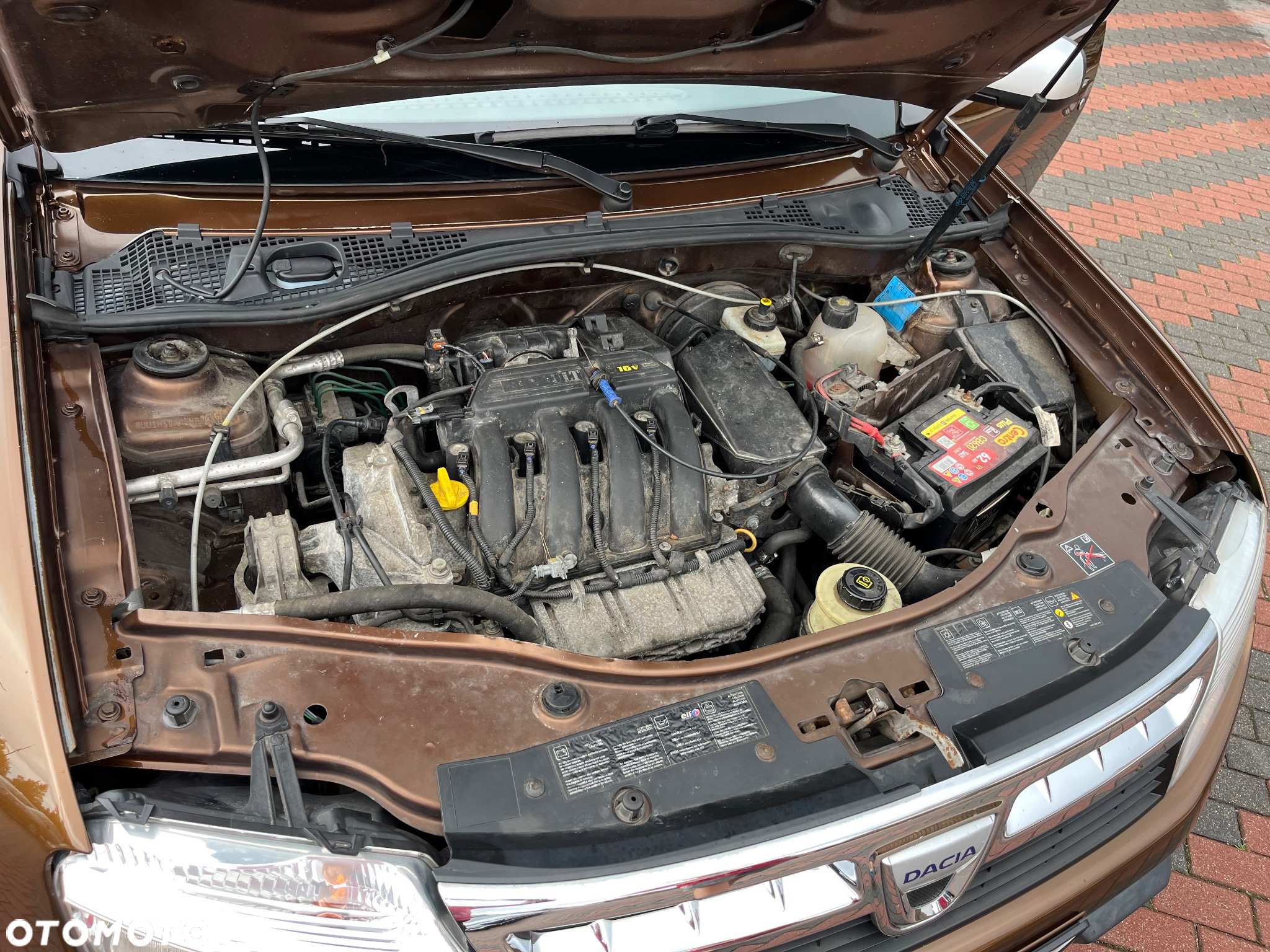 Dacia Duster 1.6 Laureate - 30