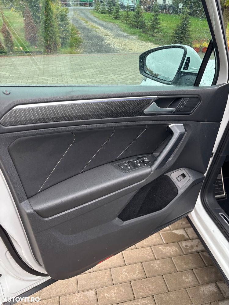 Volkswagen Tiguan 2.0 TDI SCR 4MOTION DSG R-Line - 6