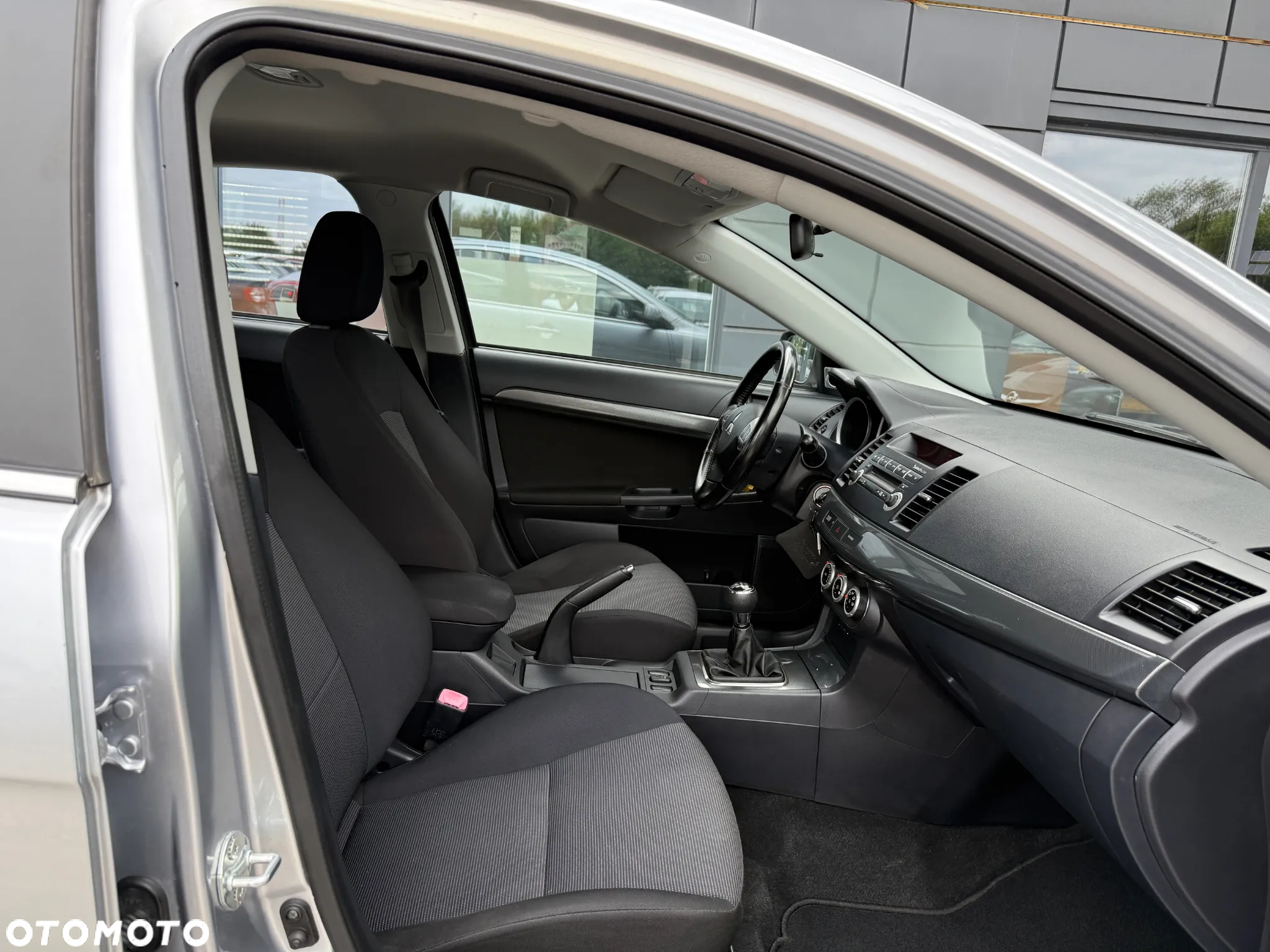 Mitsubishi Lancer 1.8 Invite - 24