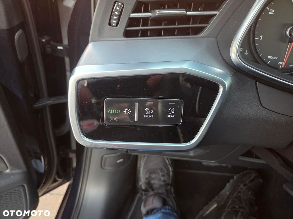 Audi A6 Avant 40 TDI S tronic S line - 38