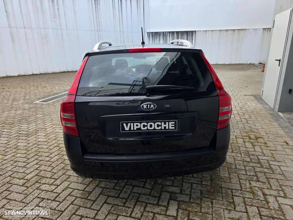 Kia Ceed SW 1.6 CRDi EX ISG - 34