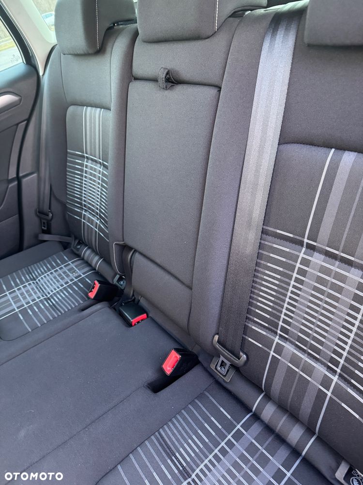 Volkswagen Golf Sportsvan - 12