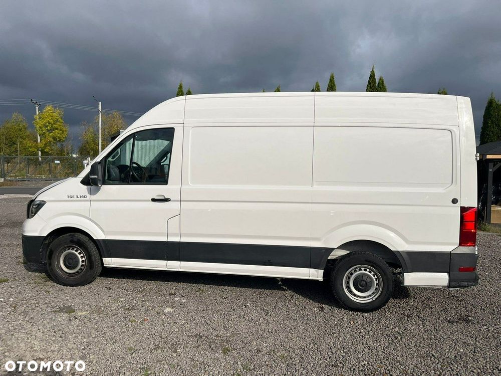 Volkswagen Crafter - 2