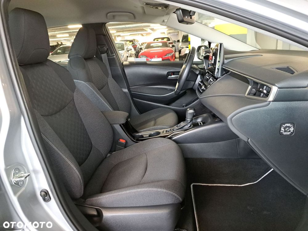 Toyota Corolla 1.8 Hybrid Comfort - 16
