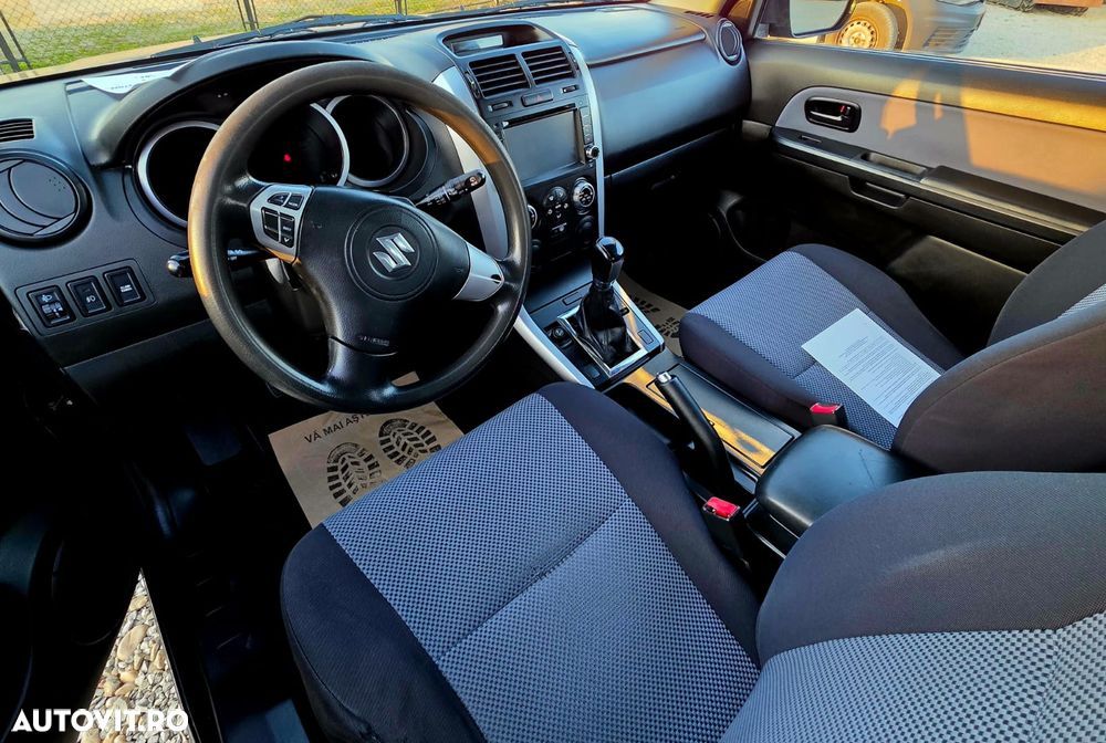 Suzuki Grand Vitara 1.6 Comfort - 3