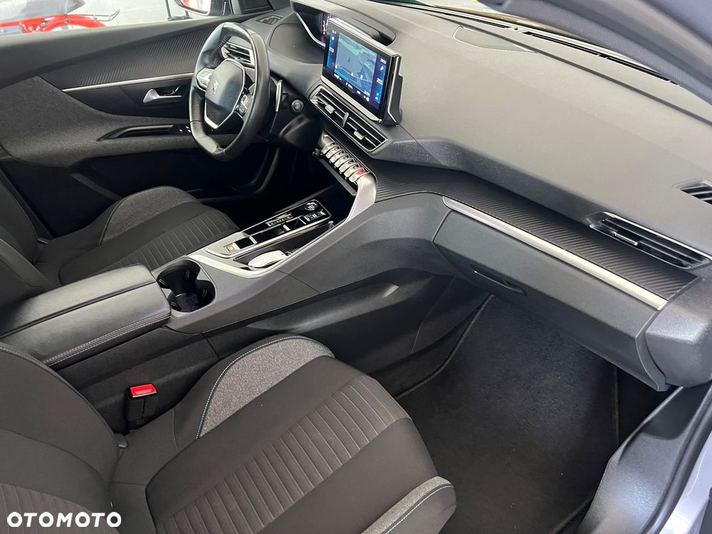 Peugeot 3008 1.5 BlueHDi Active Pack S&S EAT8 - 29