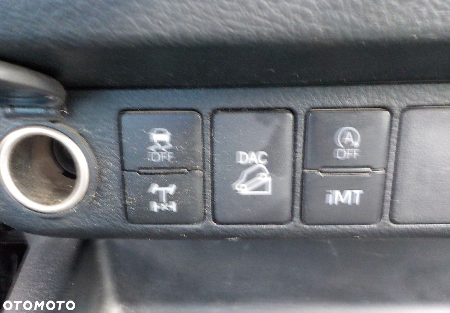Toyota Hilux - 28