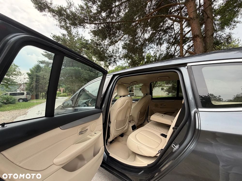BMW Seria 2 218d Sport-Aut Luxury Line - 22