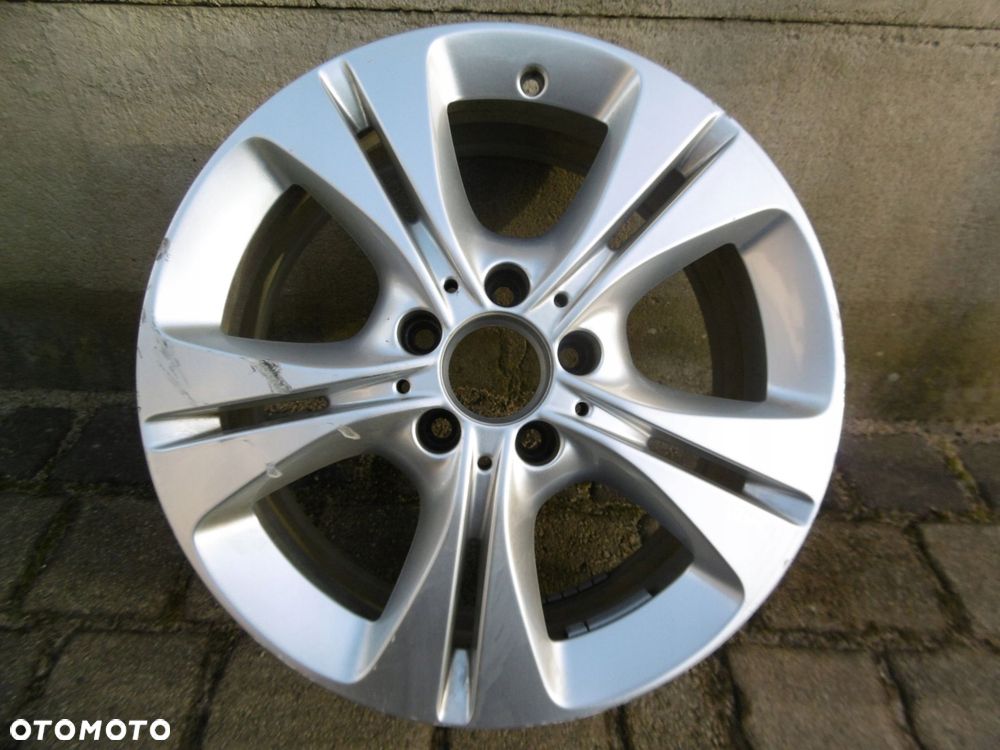 MERCEDES C-KLASA W205 - felga 7Jx17H2 ET48.5 5x112 - 1