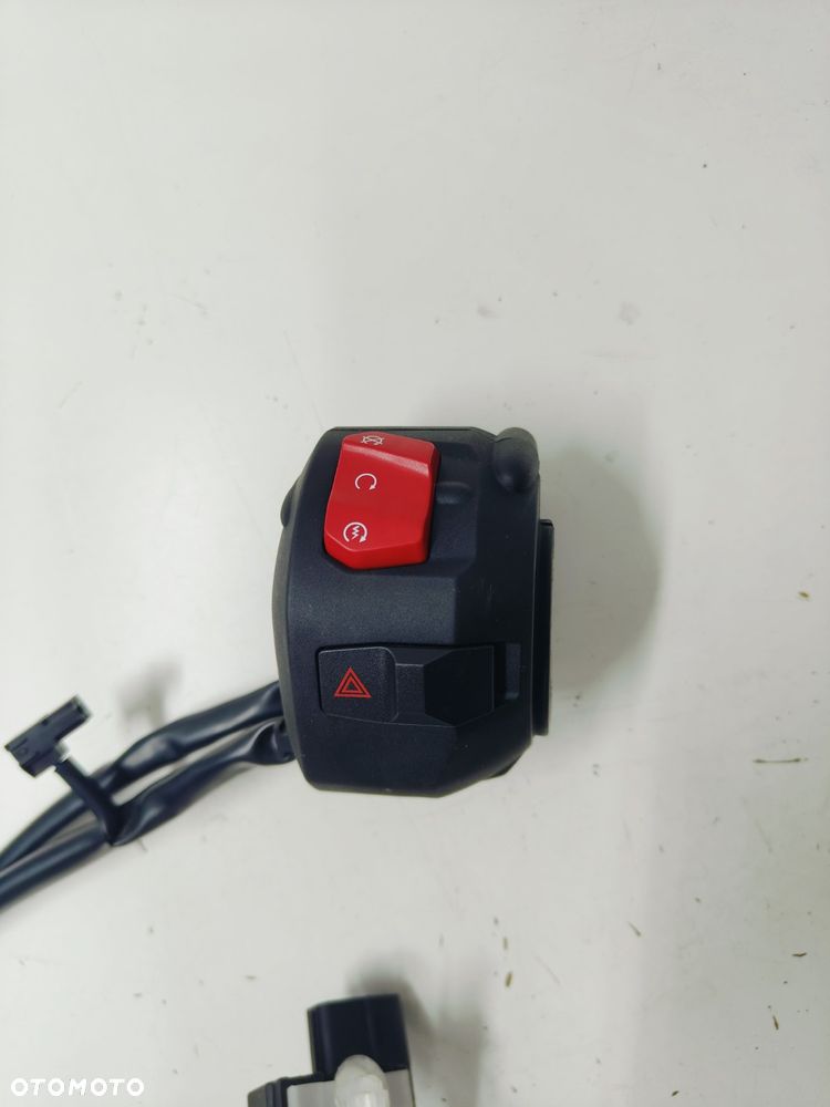 Przełączniki Suzuki GSX-S 1000 GT - 1