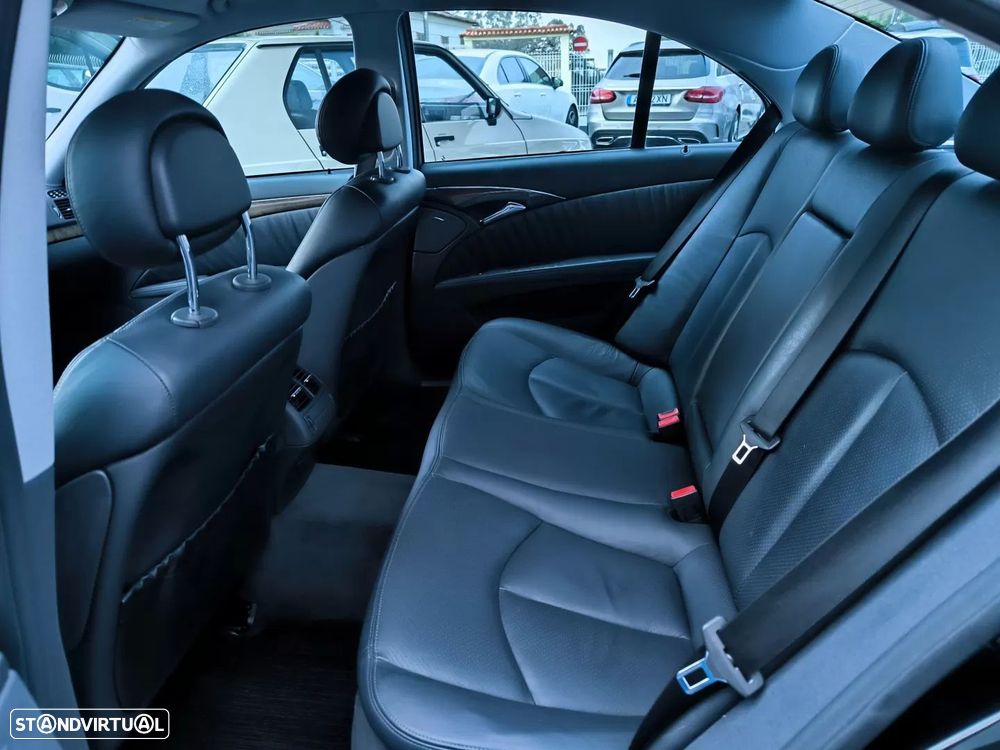 Mercedes-Benz E 220 CDI Avantgarde - 26