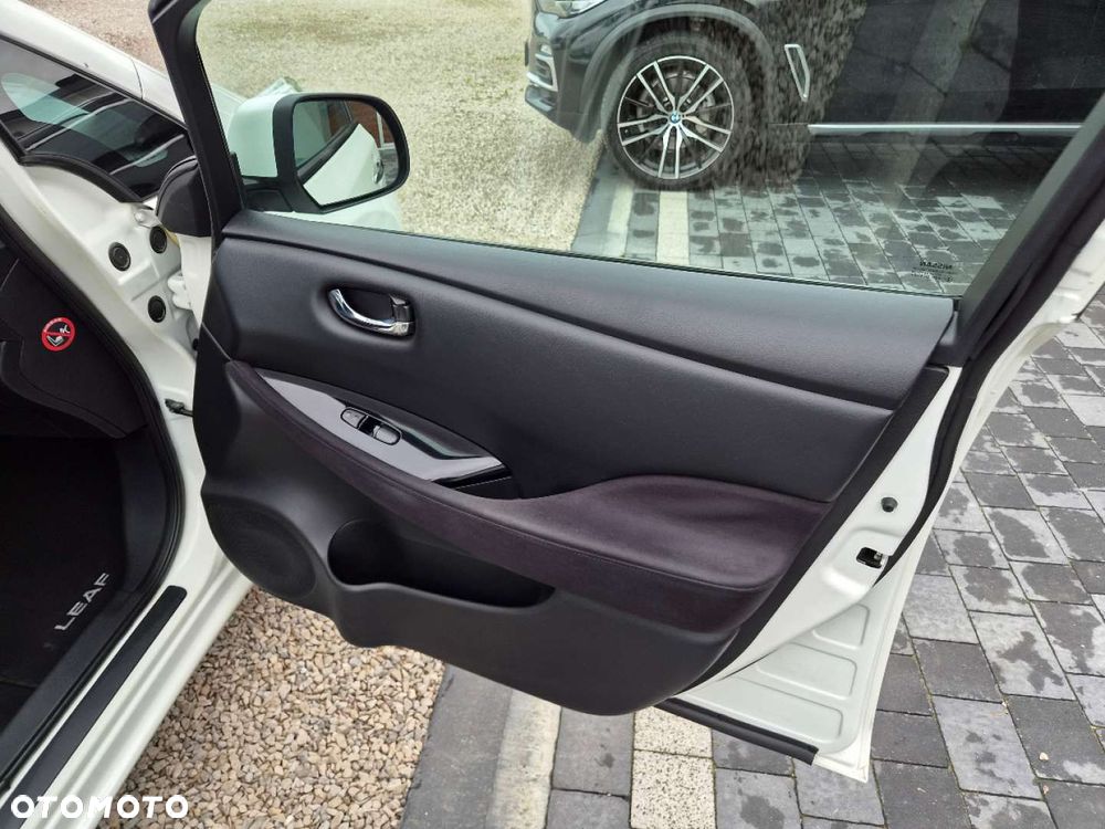Nissan Leaf - 23