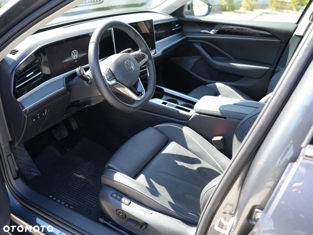 Volkswagen Passat - 9