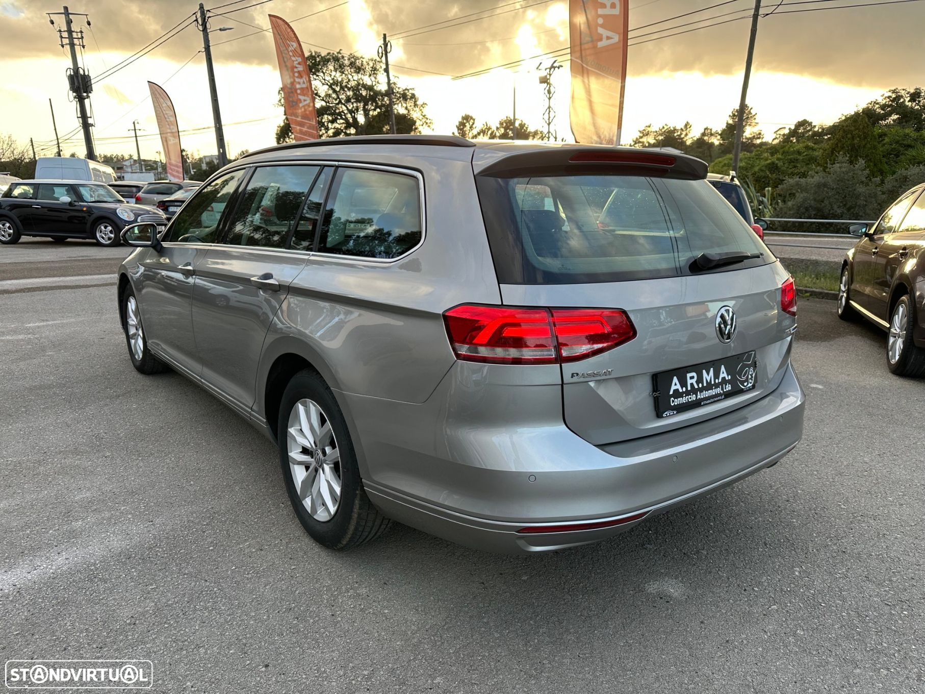 VW Passat Variant 1.6 TDI BlueMotion - 4