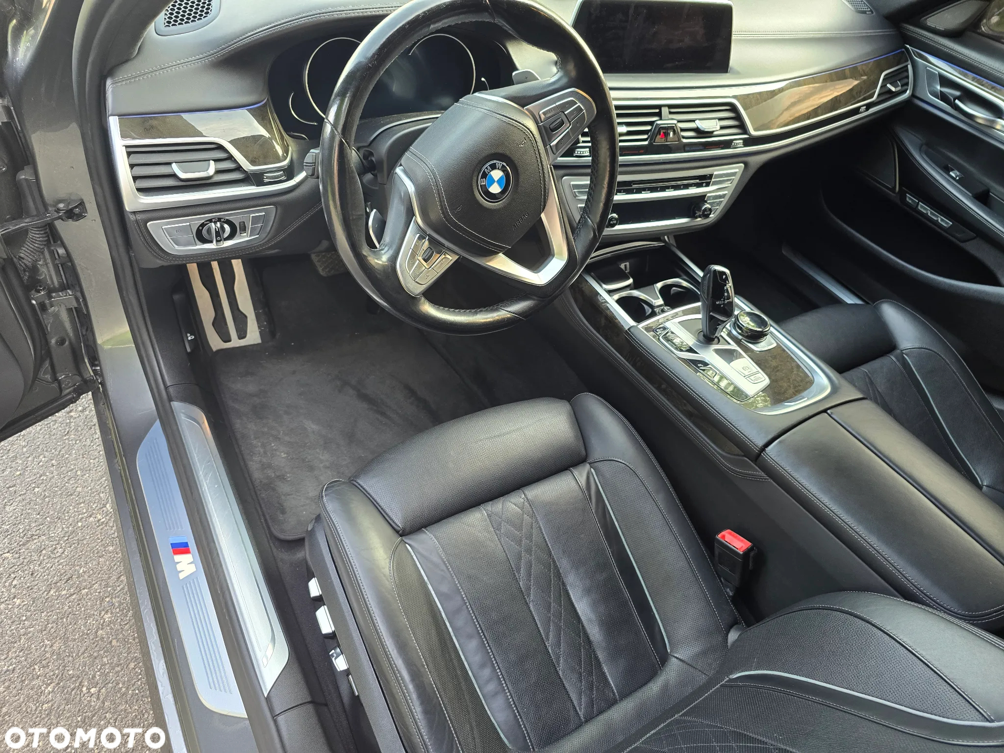 BMW Seria 7 750Li xDrive - 7