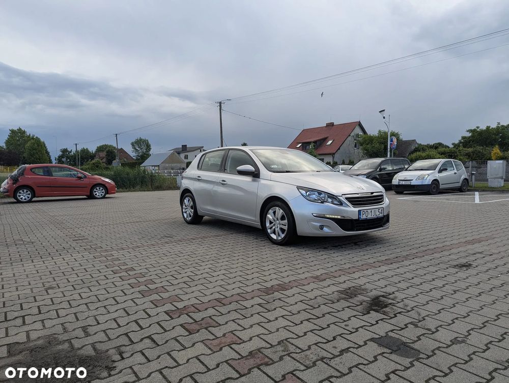 Peugeot 308 - 1
