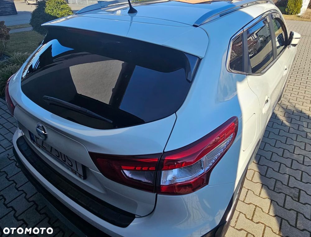 Nissan Qashqai 1.2 DIG-T N-Connecta EU6 - 7