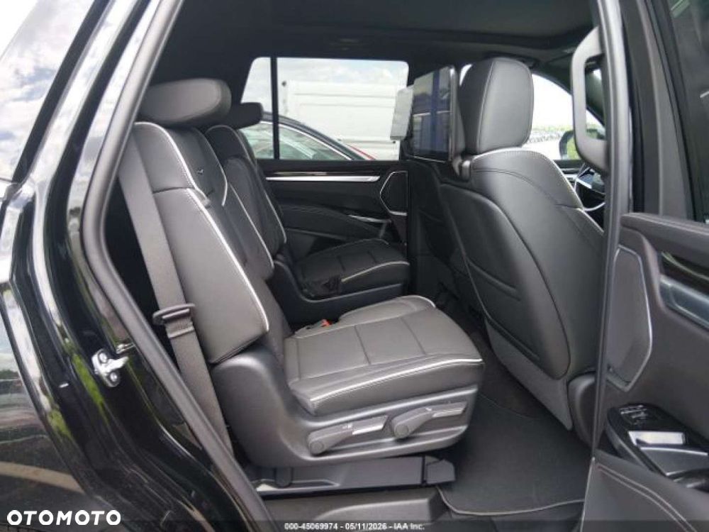 Cadillac Escalade - 14