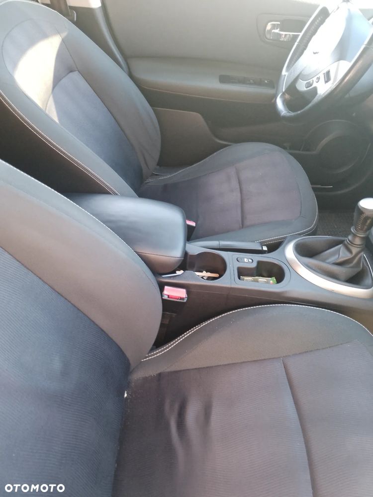Nissan Qashqai+2 - 5