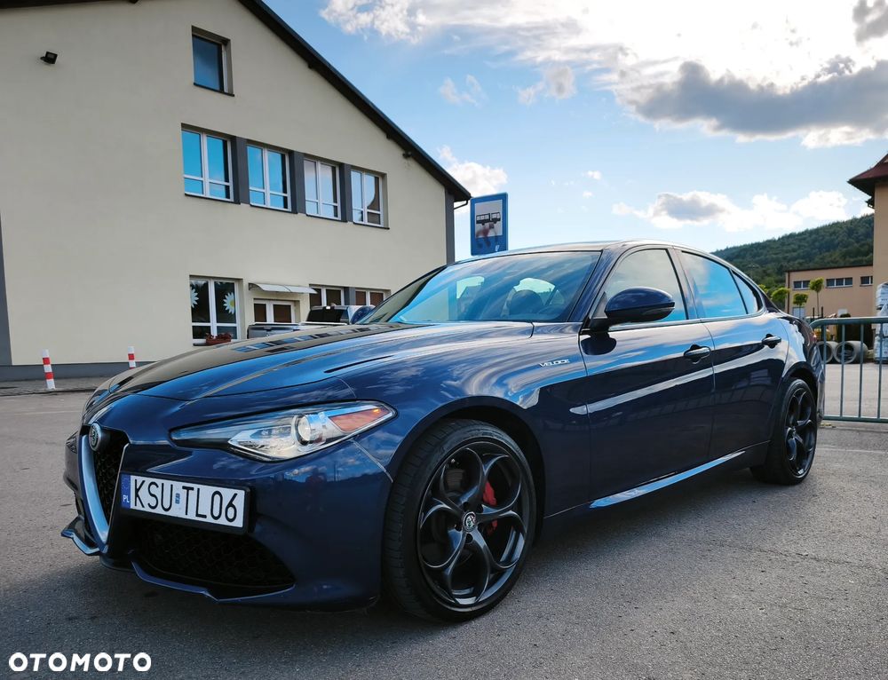 Alfa Romeo Giulia 2.0 Turbo 16V AT8-Q4 Veloce Ti - 5