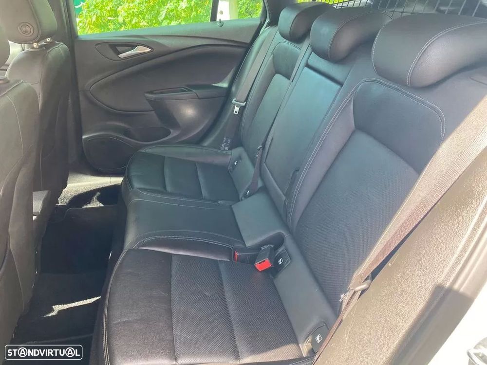 Opel Astra Sports Tourer 1.5 D S&S GS Line - 23