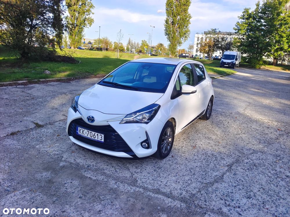 Toyota Yaris 1.5 Premium CVT - 18