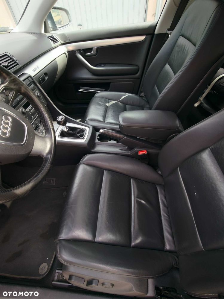 Audi A4 Limousine - 2