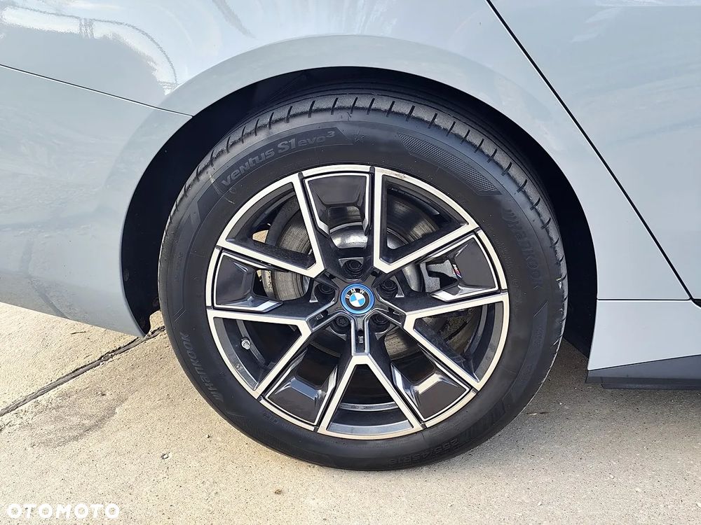 BMW i4 80.7kWh eDrive 40 M Sport - 12
