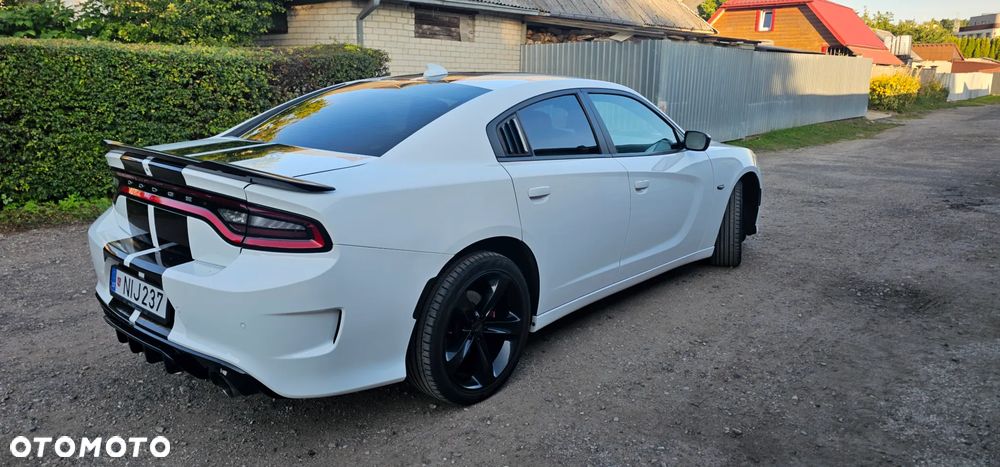 Dodge Charger 5.7 R/T - 5