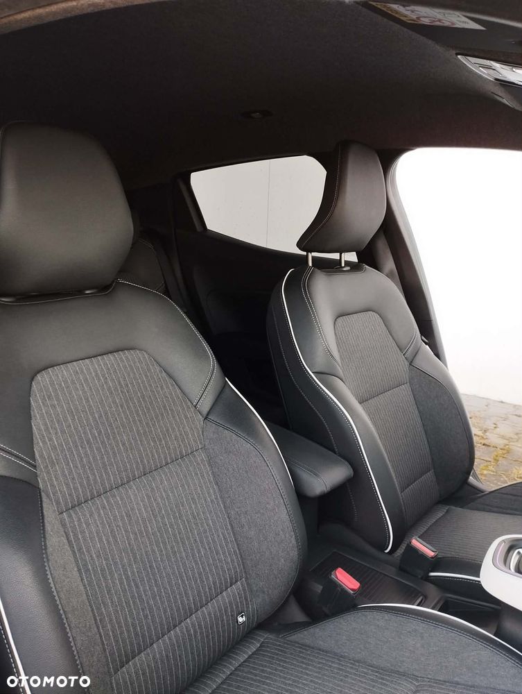 Renault Clio - 12