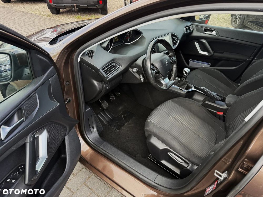 Peugeot 308 125 THP Active - 7