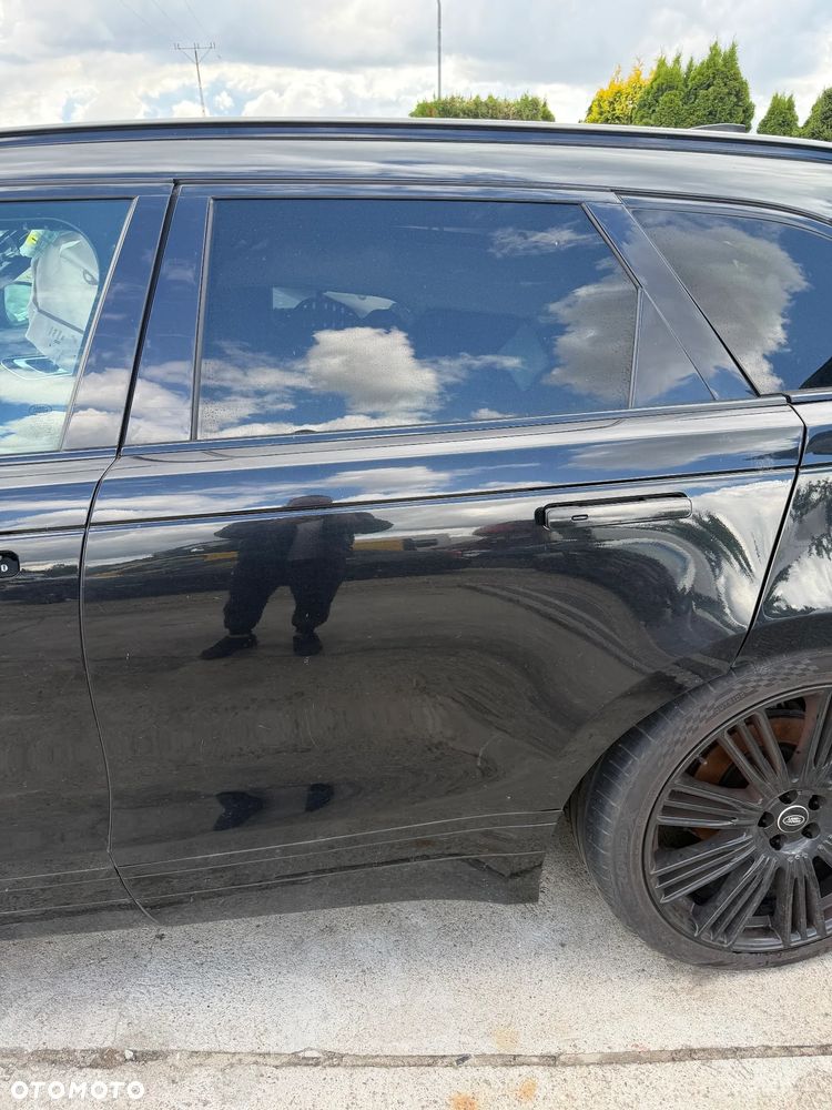 Range Rover Velar 3,0DT 306KM 17- drzwi tył lewe 1AT - 1